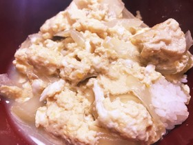 簡単!めんつゆ使用☆玉子丼