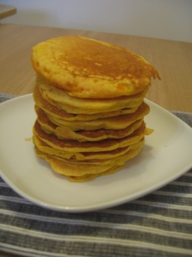 にんじんバナナホットケーキ