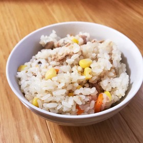 薄め味付けのコンソメ炊き込みご飯