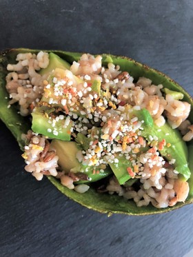 アボカドライスサラダ☆雑穀で腸活