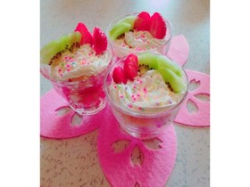 ひな祭り色カップケーキ
