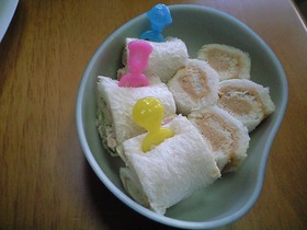 お弁当✿ピーナツクリームのくるくるパン