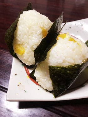 タクアンとチーズのおにぎり