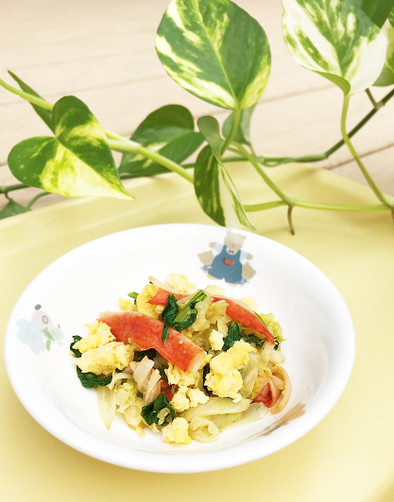 保育園の給食❤青菜と炒り卵のごま和えの写真