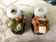 なめ茸おくら納豆といかの豆腐軍艦の写真