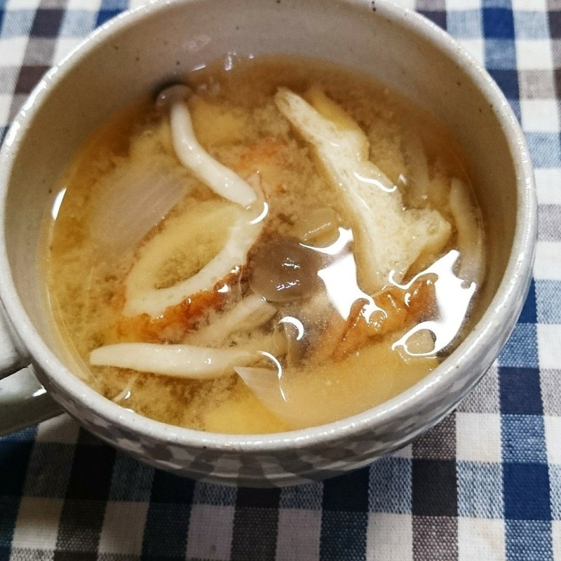 【みんなが作ってる】 ちくわ味噌汁のレシピ 【クックパッド】 簡単おいしいみんなのレシピが329万品