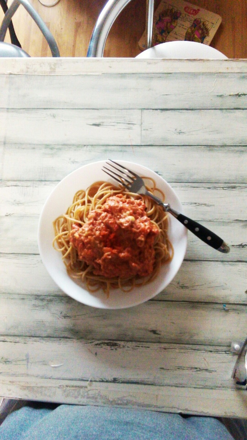 １０分で昼食開始！ツナトマトスパゲッティの画像