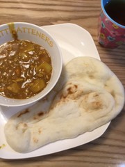 ご飯もナンも!何でもあうミンチカレー!の写真