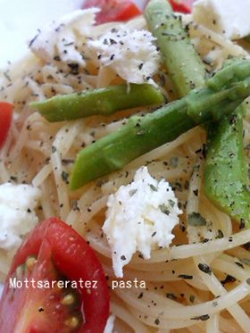 モッツアレラチーズの冷製パスタ