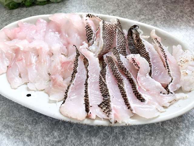 Ngagolak めばる 刺身 Ngagolak めばる 刺身