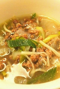 ひき肉と野菜のガッツリ食べる系スープ
