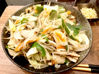 簡単☆竹輪と舞茸のタンメン風野菜炒めの写真