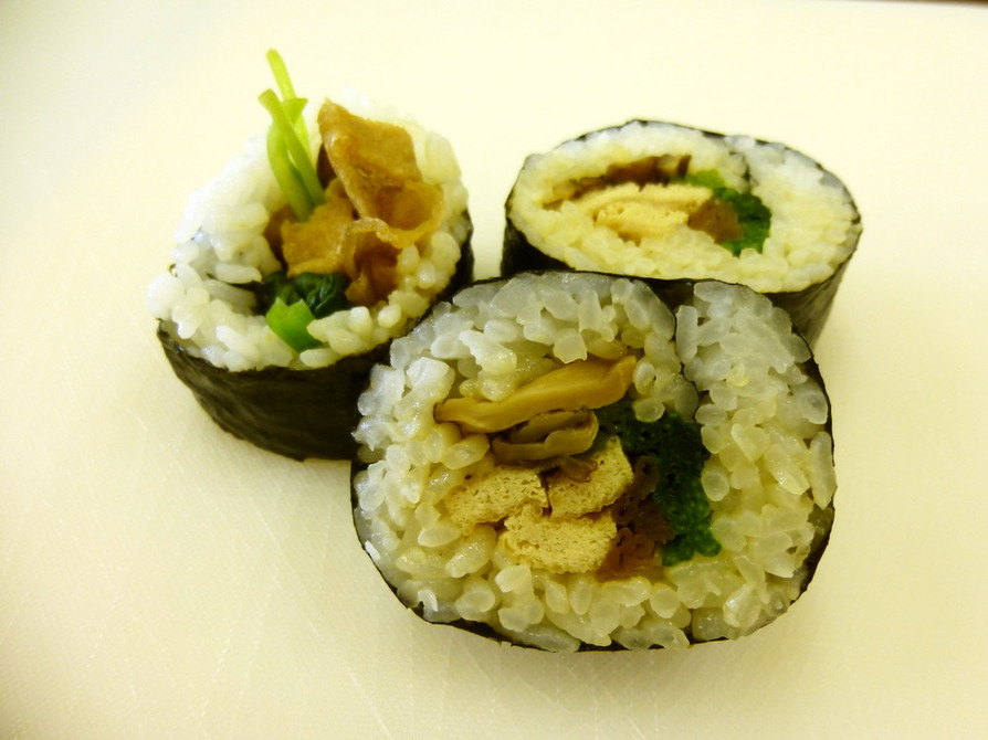 ベジタリアン向け…精進太巻き寿司の画像