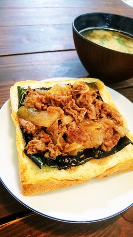 牛丼トースト ~残り物アレンジ~