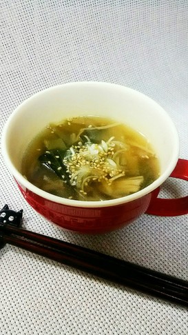 簡単過ぎる、えのきと小松菜の中華スープ。