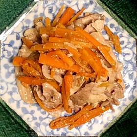 豚肉と人参のゴマだれ炒め