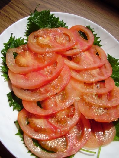 パンチが効いてる♪トマトの簡単サラダの写真