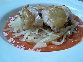 トマトで食べるシャキッとポテトとチキン