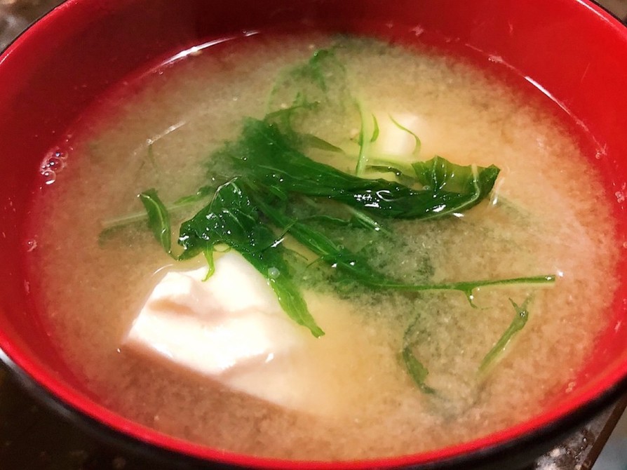 5分で簡単！水菜と大きめ豆腐のお味噌汁の画像