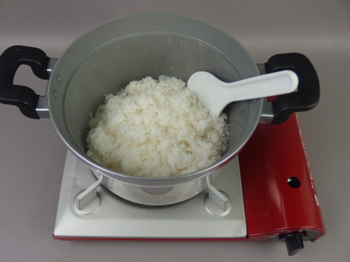 非常食★お鍋でご飯を炊く　カセットコンロの写真