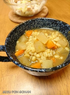 カレールー1個!もち麦野菜スープ