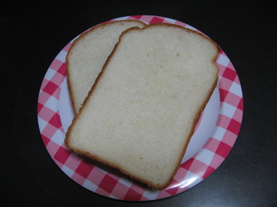 HB*国産小麦でほんのり甘い牛乳食パン♪の写真
