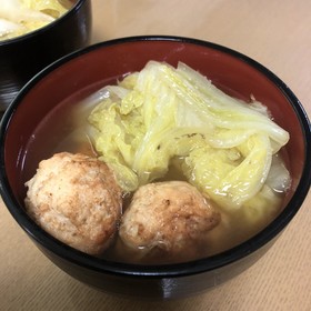 白菜と肉団子のスープ 土鍋煮も美味しい