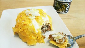 さば味噌オムライス