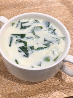 冬にぴったり☆ほうれん草のミルクスープ