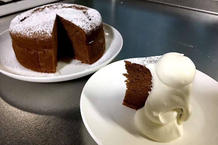 ふわふわのチョコスポンジケーキ レシピ 作り方 By ひなcoco クックパッド 簡単おいしいみんなのレシピが350万品
