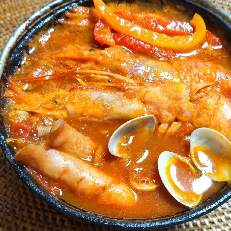 海鮮トマト鍋の画像