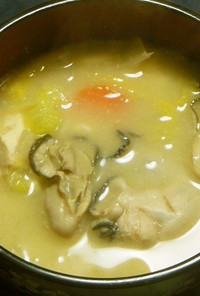牡蠣の白みそ鍋