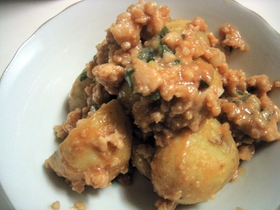 おいし~☆新じゃがのそぼろ煮