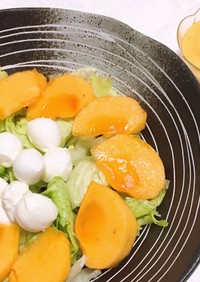 柿ドレッシングと柿サラダ