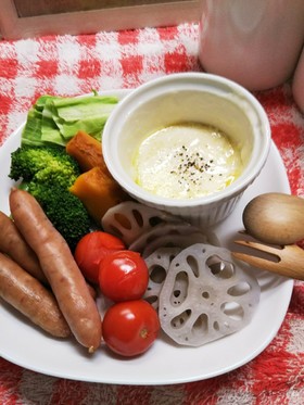 温野菜サラダ♪をHOTチーズマヨソースで