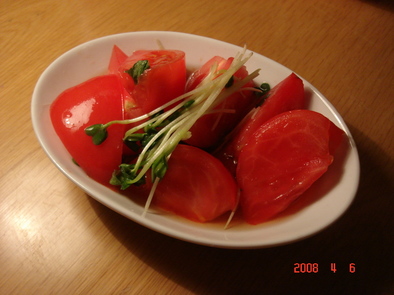 さっぱりトマトの三杯酢サラダの写真