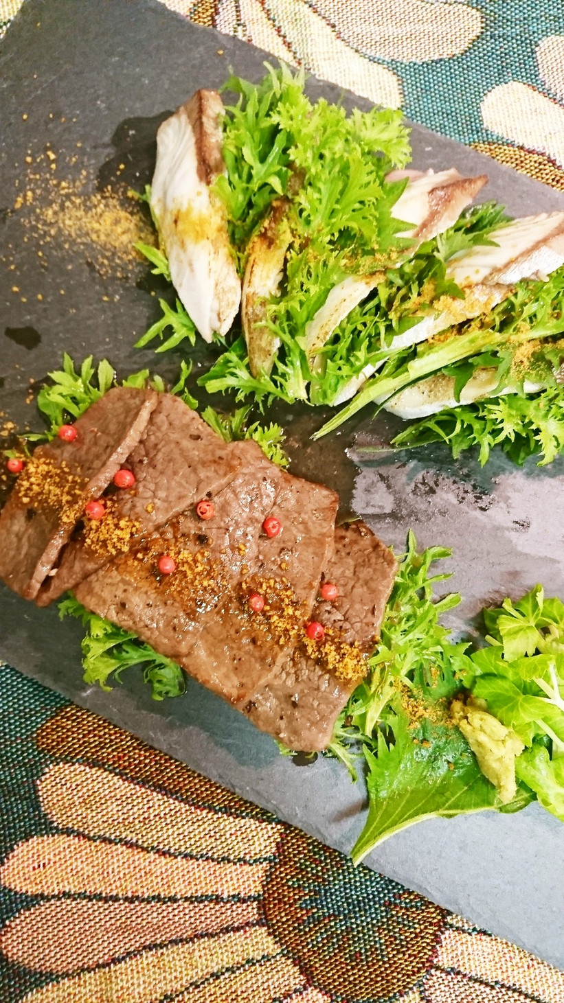 ブリと牛肉のわさび菜サラダの画像