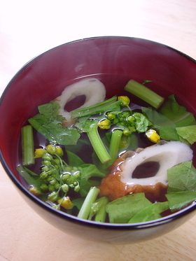 菜の花とちくわの澄まし汁。