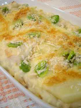 そら豆と新じゃがのふわふわお麩グラタン風