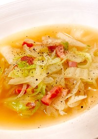 サラダ代わりに♡簡単野菜コンソメスープ