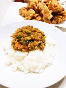 子供喜ぶ、ドライカレー
