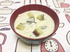 さつまいものごま味噌豆乳汁