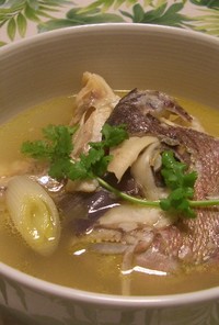 鯛のアラで作るエスニック風スープ