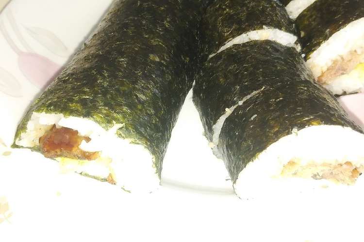 鰯の蒲焼き缶 で恵方巻き レシピ 作り方 By ｗｃａｆｅ クックパッド