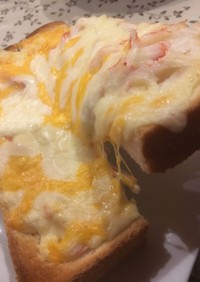 チーズカニかまトースト