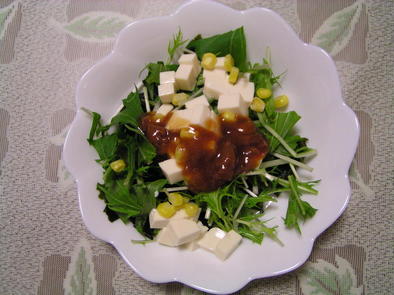 さっぱり梅の豆腐サラダの写真