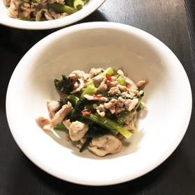 豚コマと野沢菜漬けの炒め煮ガリマヨ仕上げ