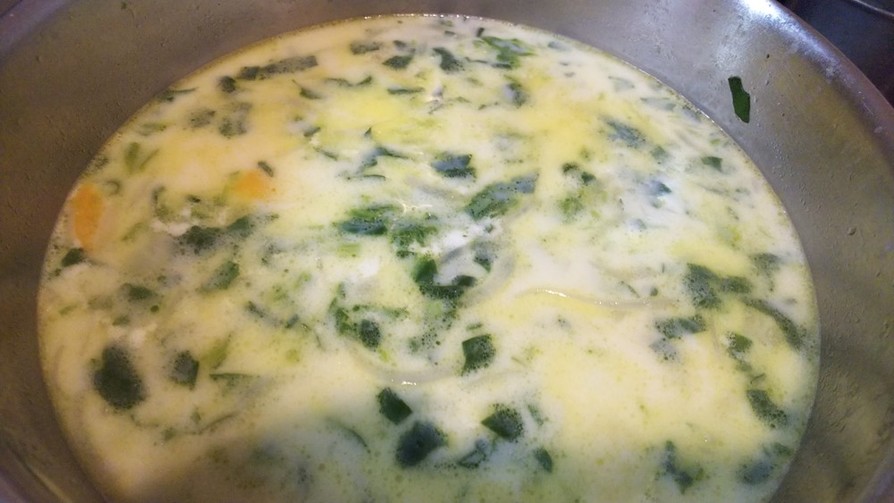 簡単絶品・ほうれん草の牛乳スープの画像