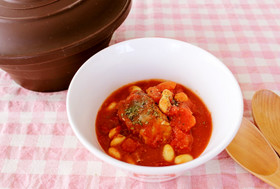 レンジで簡単!鯖の味噌煮缶で大豆トマト煮