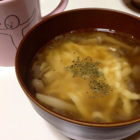 飴色たまねぎのオニグラ風スープ